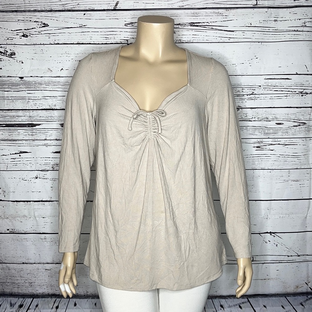 Torrid Size 4 Beige Ruched Neckline Ribbed Rayon Knit Top Blouse